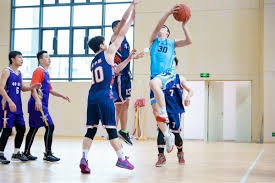 亚特兰大勇士队核心三垒手莱利达成连续三年“30 轰 + 100 打点”